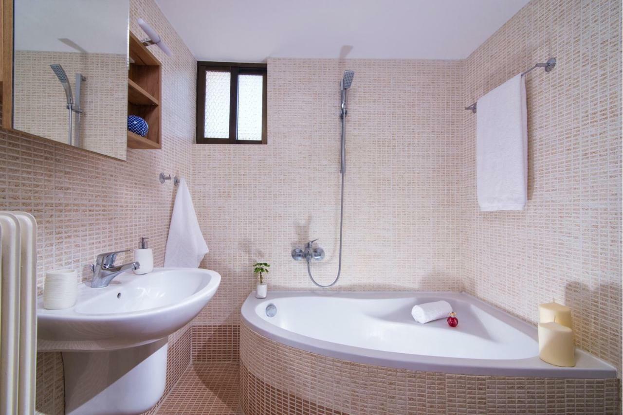 Luxury Villa Rosita W Heated Pool - Nature And Relax Epano Vathia Luaran gambar